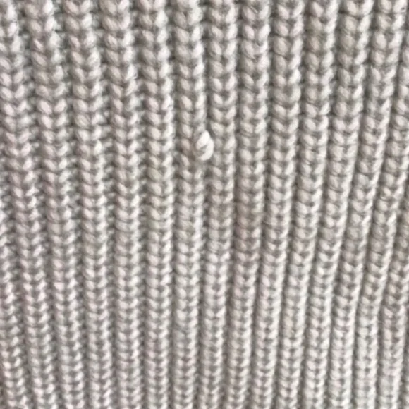 Sincerely Jules V-Neck Cable Knit Crop Vest (NWT) (Size: Medium) - Picture 8 of 8